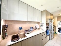 Avenue South Residence (D3), Apartment #520412591